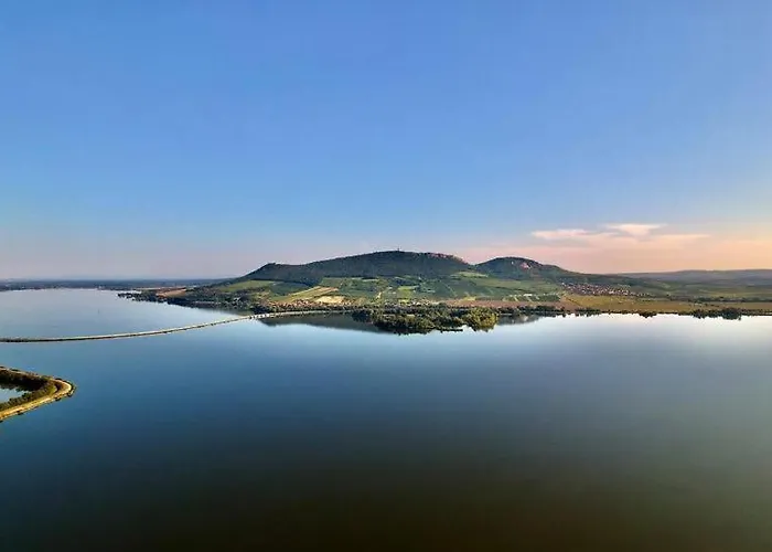 Palavahof * Perná